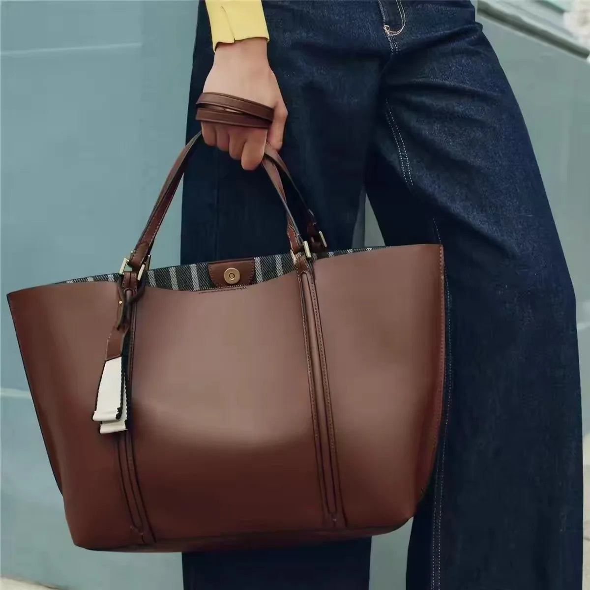 Minimalist Hasp Shoulder Tote