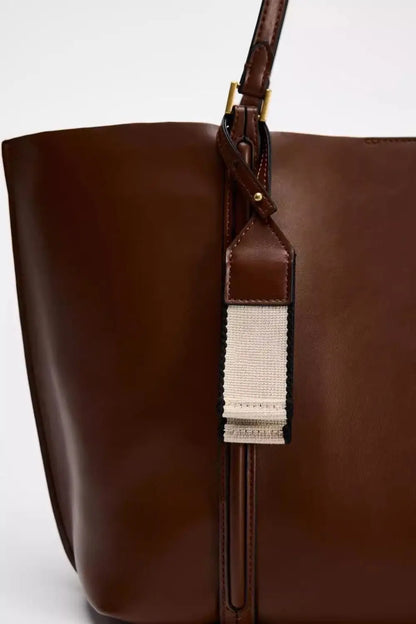 Minimalist Hasp Shoulder Tote